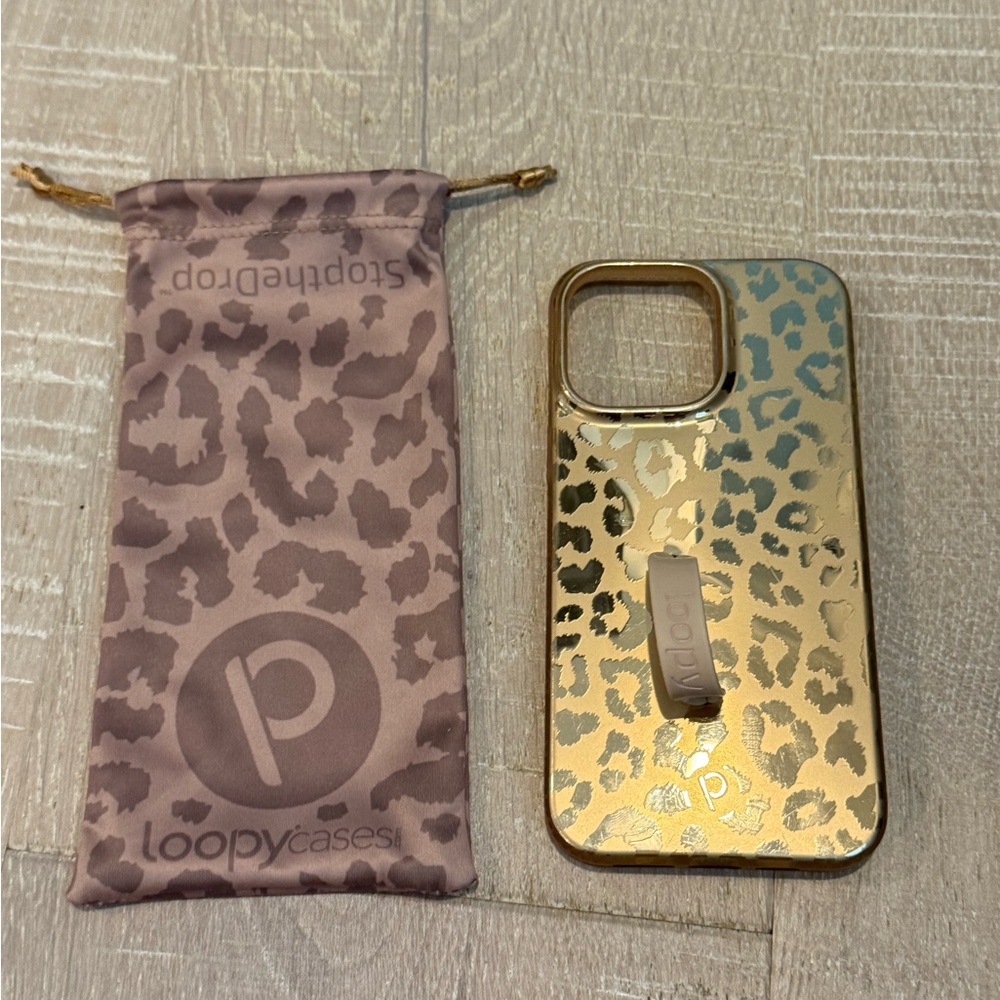Loopy Case Gold Leopard Phone Case